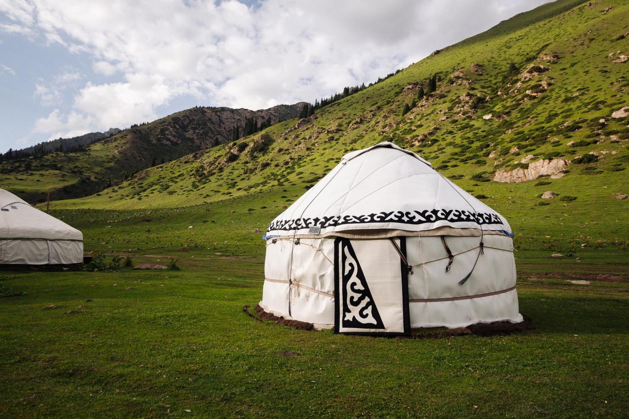 Eco Yurt Camp Arashan Hotell Teploklyuchenka Eksteriør bilde