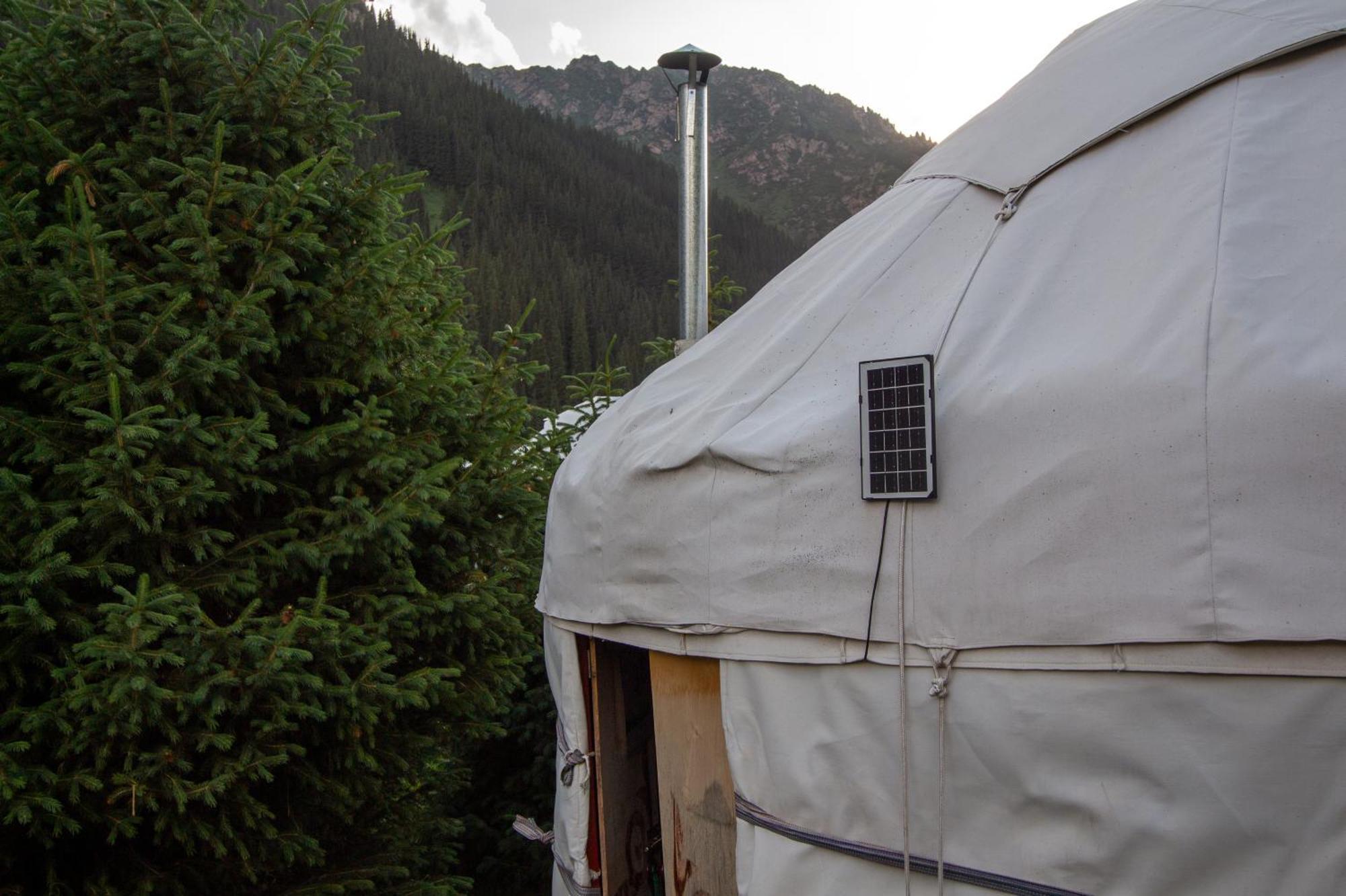 Eco Yurt Camp Arashan Hotell Teploklyuchenka Eksteriør bilde