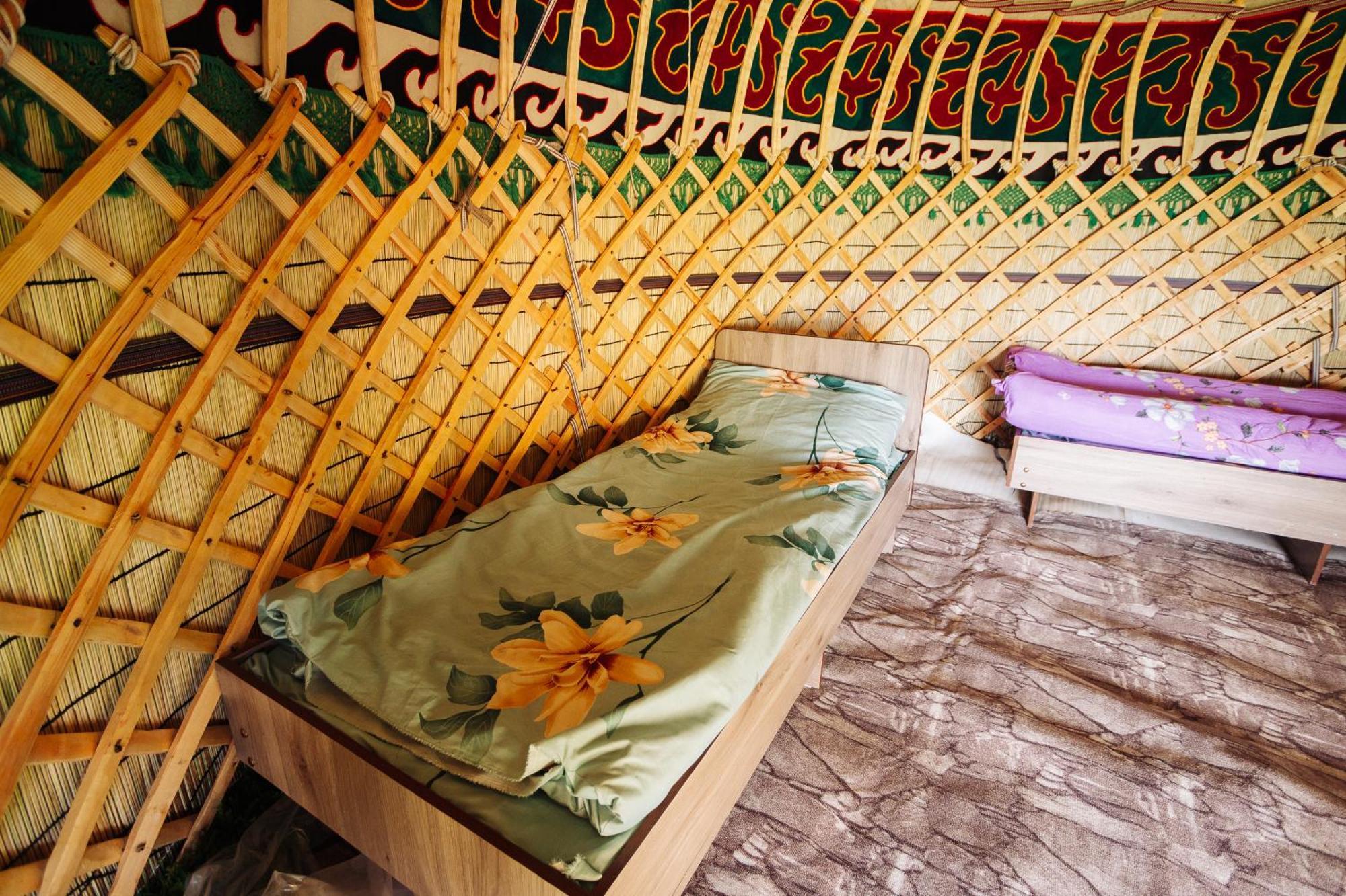 Eco Yurt Camp Arashan Hotell Teploklyuchenka Eksteriør bilde